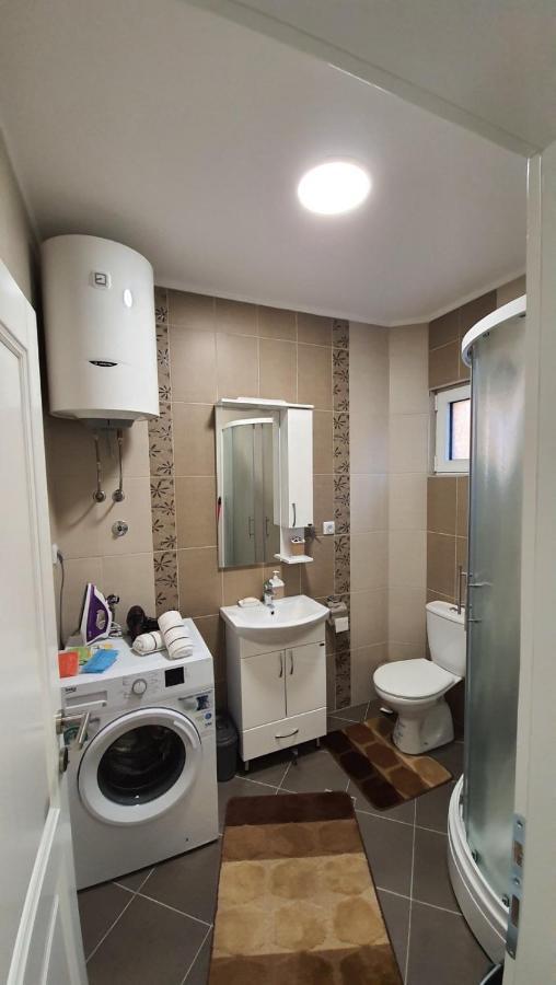 Nikola Apartman