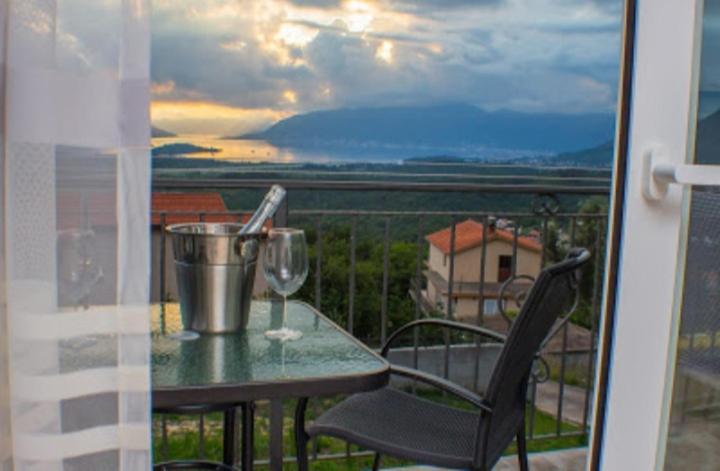 Nikola Apartman Kotor